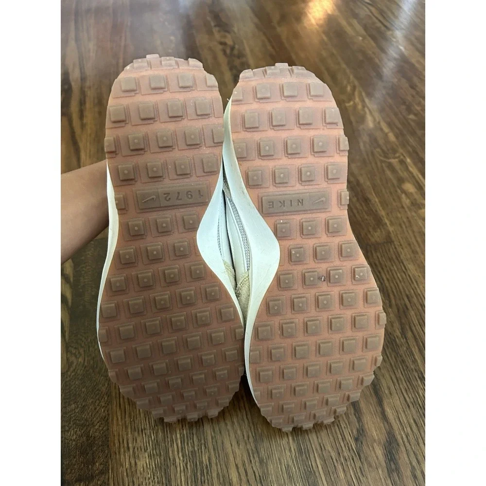 Women's Nike Waffle Debut Vintage  